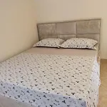 Sea & Gardenview Apartments