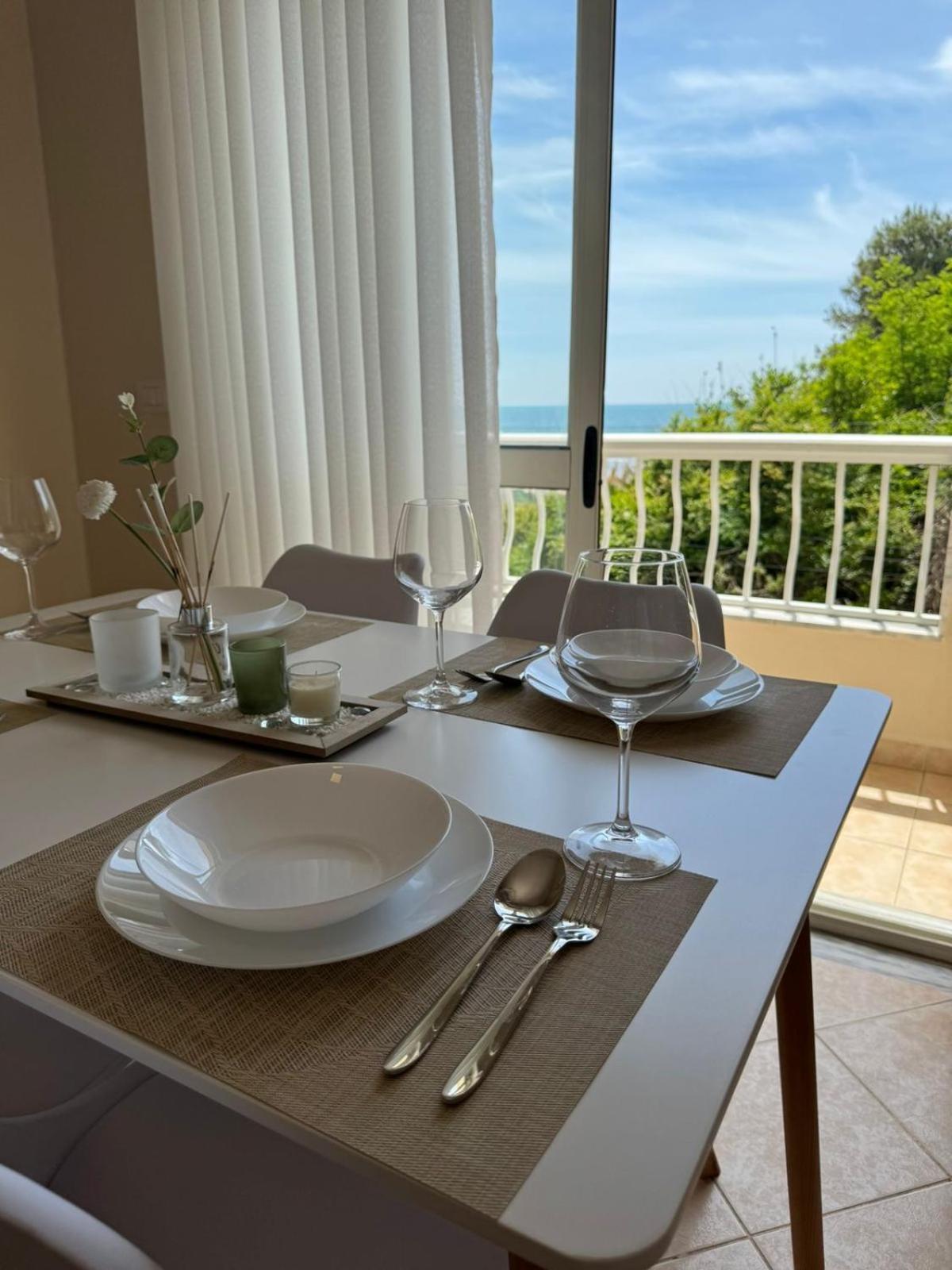 Sea & Gardenview *